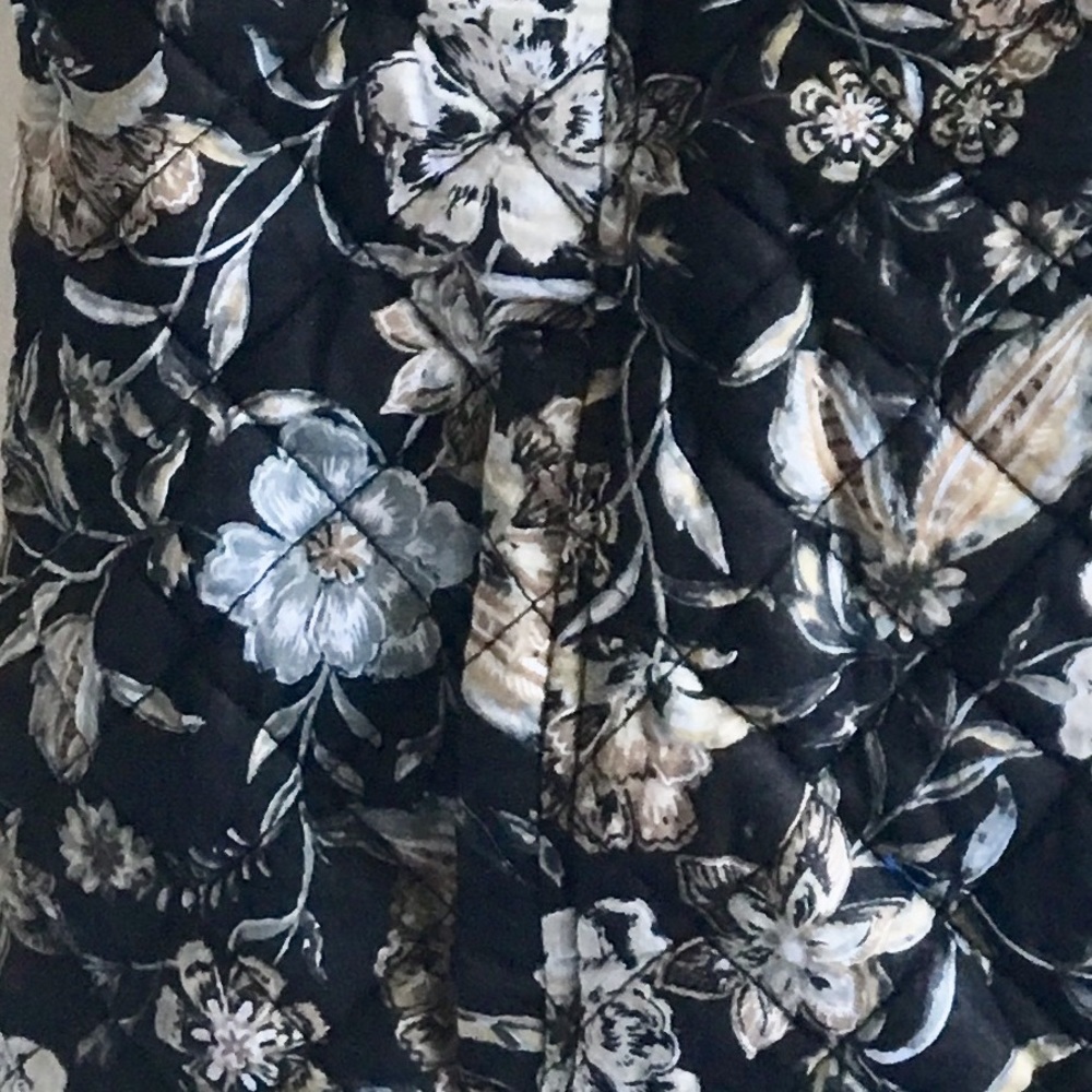 NWT Susan Graver Floral Zip Front Puffer Vest 10 - Picture 3 of 5